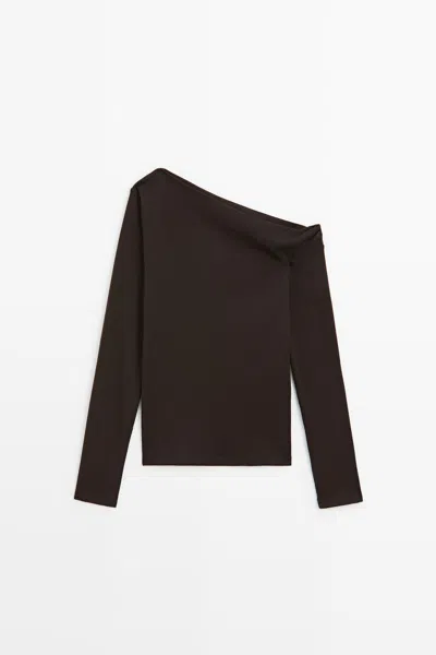 Massimo Dutti T In Brown