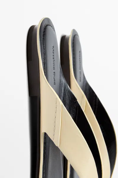 Massimo Dutti Flat Leather Sandals In Neutral