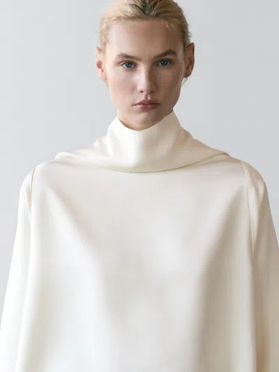 Massimo Dutti Flowing V In White