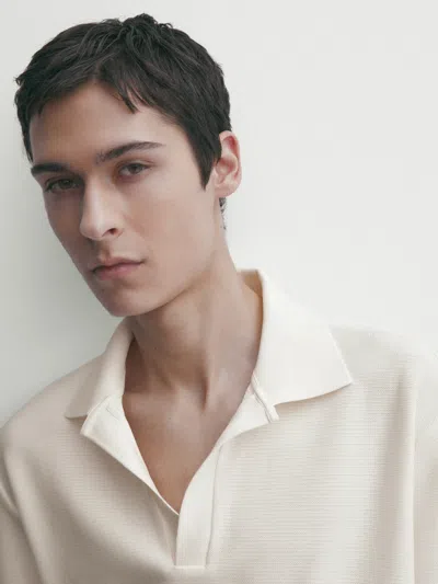 Massimo Dutti Gestreiftes Poloshirt Aus Baumwolle Mit Strukturmuster In Gebrochen Weiss