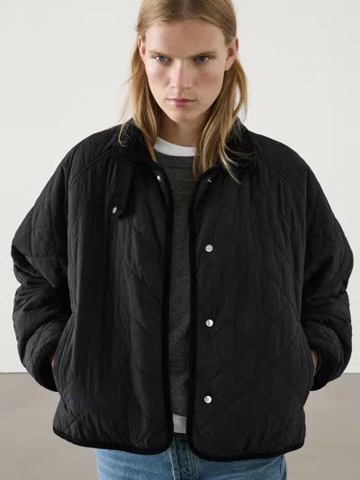 Massimo Dutti Kurze Pufferjacke Mit Rautenmuster In Schwarz