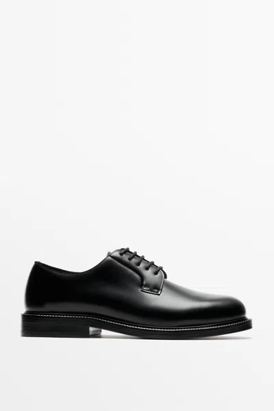 Massimo Dutti Sapato Blucher De Vestir Em Pele In Preto