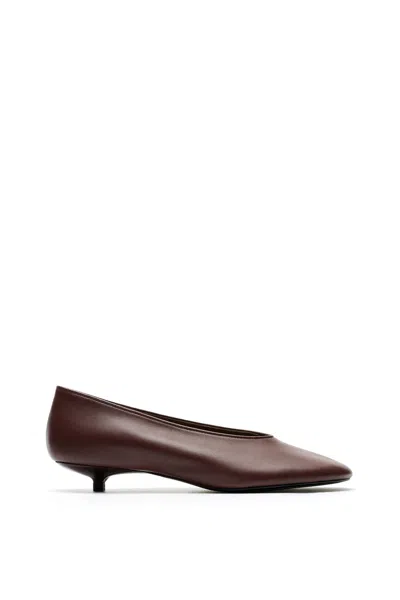 Massimo Dutti Bailarina De Piel Con Tacón Bajo In Burgundy