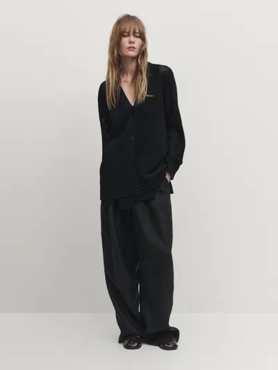 Massimo Dutti Strickcardigan Aus Mesh Mit V-ausschnitt In Schwarz
