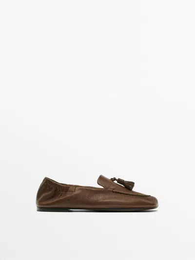 Massimo Dutti Mocasín Piel Borlas In Brown