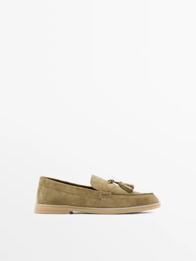 Massimo Dutti Mocasín Piel Serraje Con Borlas In Brown