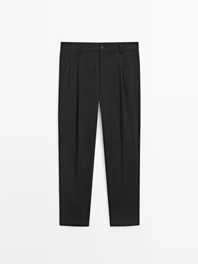 Massimo Dutti Pantalón Con Pinzas De Algodón In Black