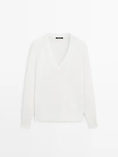 Massimo Dutti Pull Col V En Maille De Coton Mélangé In White