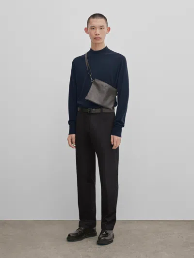 Massimo Dutti Pullover Aus Einer Merinowollmischung Mit Stehkragen In Marineblau
