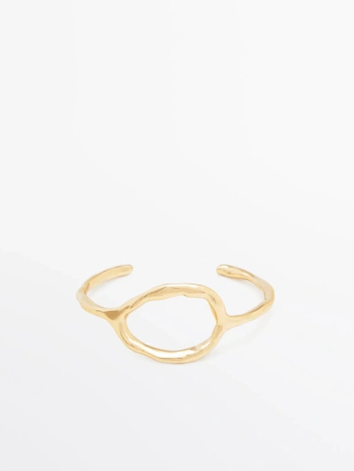 Massimo Dutti Rigid Open Bracelet With Textured Detail In Golden