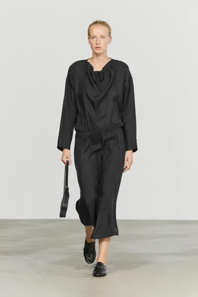 Massimo Dutti Robe Midi Fluide À Col Froncé In Noir