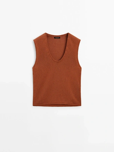 Massimo Dutti Knit Top With Neckline Detail In Russet