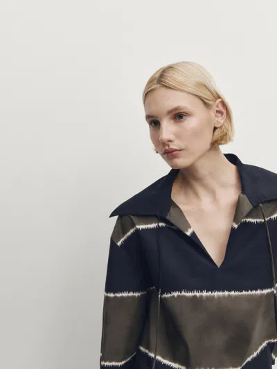 Massimo Dutti Gestreiftes Doppellagiges Hemd Mit Polokragen In Dunkelmarine