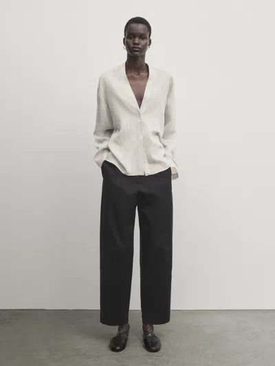 Massimo Dutti Streifenhemd V-ausschnitt In Gebrochen Weiss