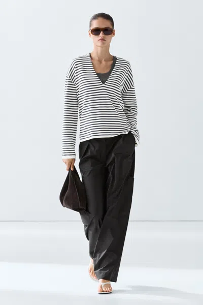 Massimo Dutti Striped V In White