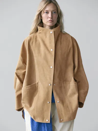 Massimo Dutti Mantella Con Bottoni In Pelle Scamosciata In Sand