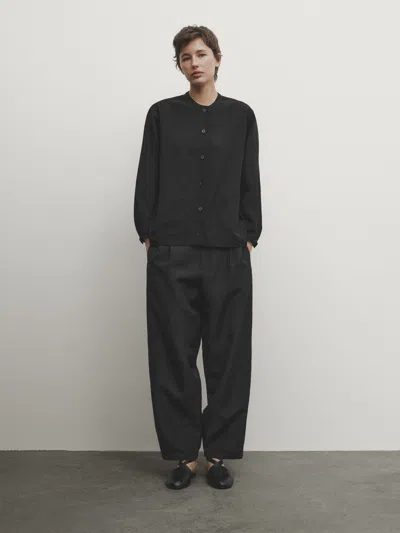 Massimo Dutti Textured Shirt With Buttons In Schwarz