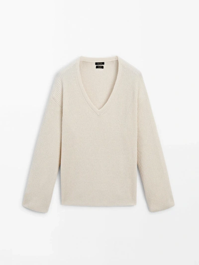 Massimo Dutti V-neck Cotton Sweater In Cream