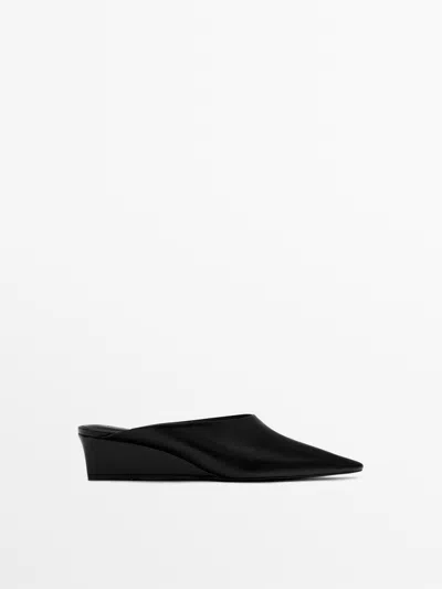 Massimo Dutti Zapato Mule Tacón Cuña In Black