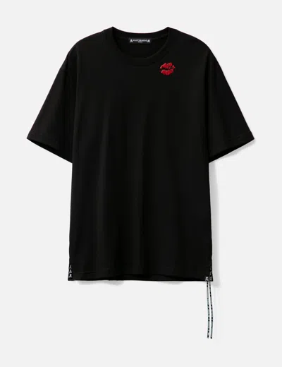 Mastermind Japan Mw Lip T-shirt In Black