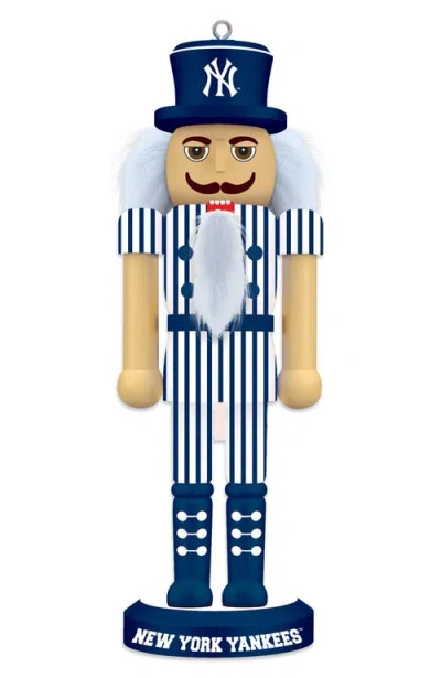 Masterpieces New York Yankees Keepsake Nutcracker In Multi
