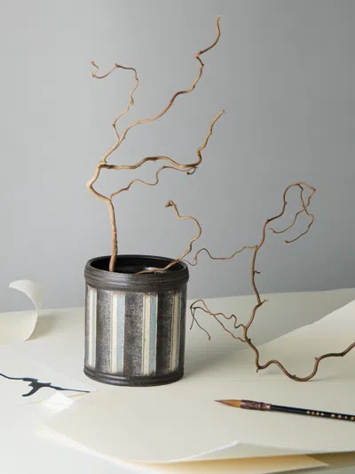 Masumi Ando Textured Ceramic Water Jar In Gray