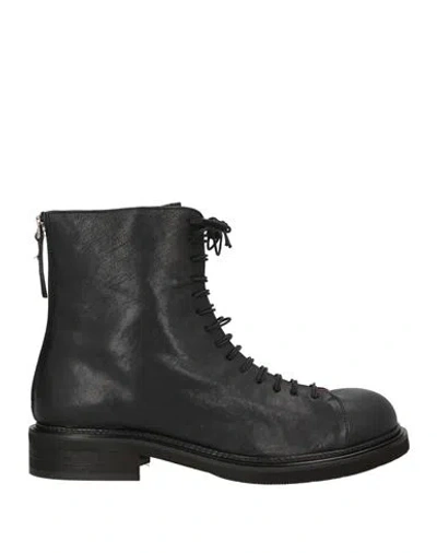 Mat:20 Woman Ankle Boots Black Size 6.5 Leather