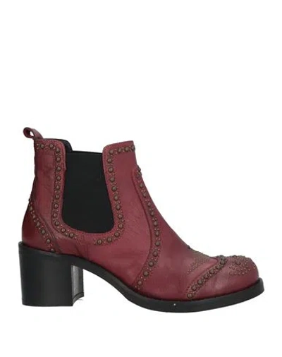 Mat:20 Woman Ankle Boots Burgundy Size 8 Calfskin In Red