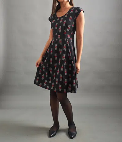 Mata Traders Vintage Pleat Dress In Black Ikat In Multi