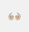 Mateo Pearl Curl 14kt Gold Earrings With Freshwater Pearls In Gold