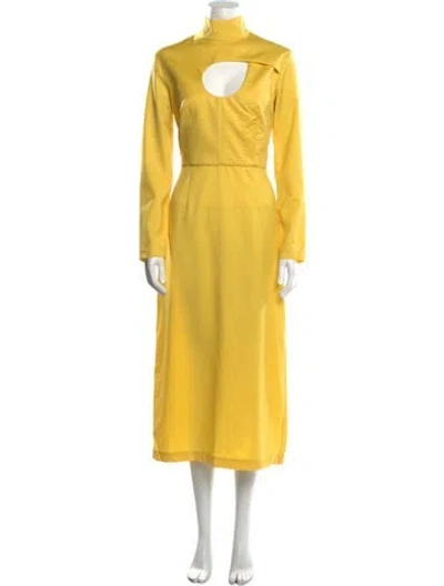 Pre-owned Materiel Wool Midi Length Dress In Yellow