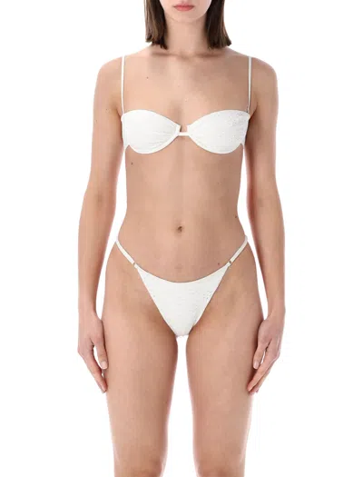 Matinee Sea 服装 白色 In White