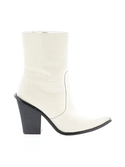 Pre-owned Matisse Ankle Boots In Ivory