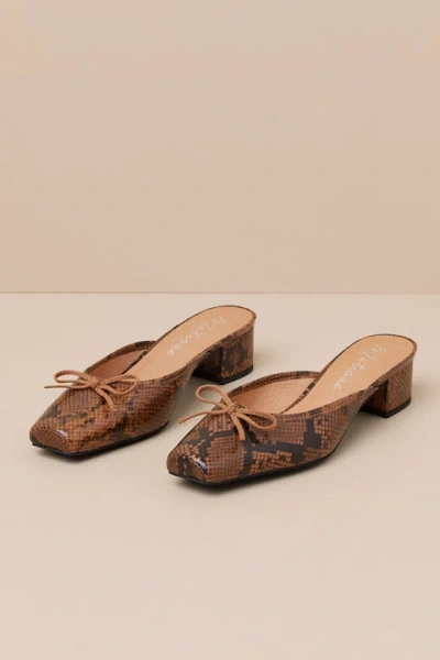 MATISSE BASILIO BROWN SNAKE-EMBOSSED LEATHER LOW HEEL MULE PUMPS