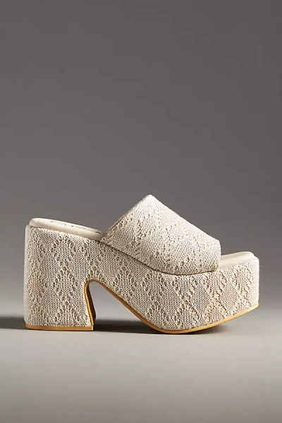 Matisse Beach By  Como Platform Sandals In Beige