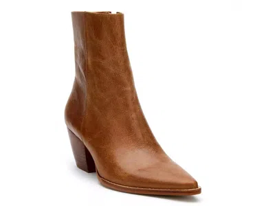 Matisse Caty Bootie In Brown
