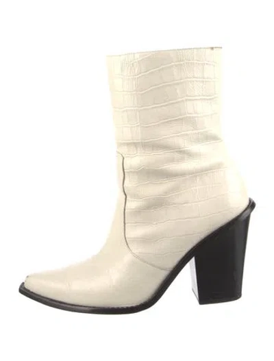 Pre-owned Matisse Leather Boots In Neutral