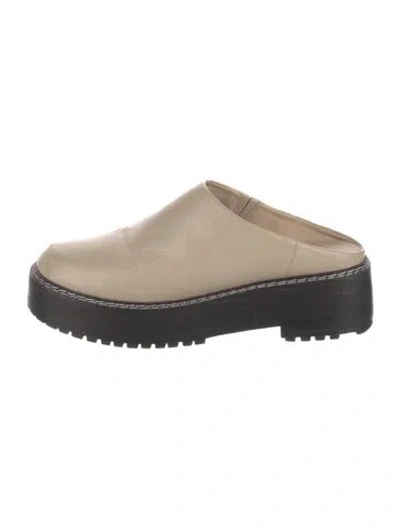 Pre-owned Matisse Leather Mules In Neutral