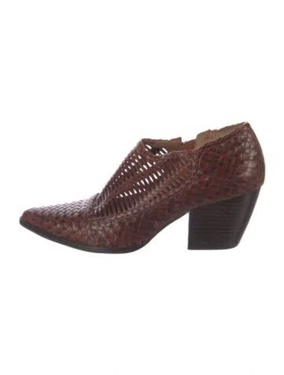 Pre-owned Matisse Leather Printed Pumps In Brown