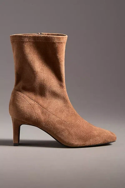 Matisse Loren Ankle Boots In Beige