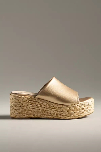 Matisse Nantucket Mule Heels In Gold