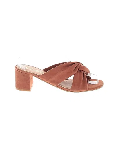 Pre-owned Matisse Sandals In Tan