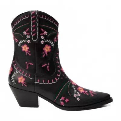 Matisse Women's Amber Embroidered Western Boot In Black
