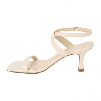 Matisse Women's Breeze Heel Sandal In White In Neutral