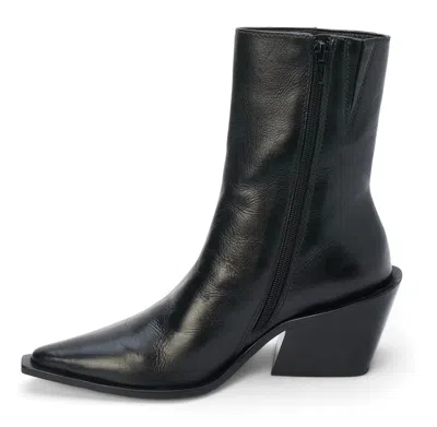Matisse Women's Cleo Boots In Black Leather