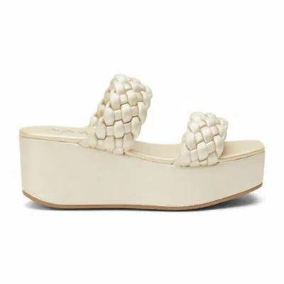 Matisse Women's Greyson Sandal In Gold In White