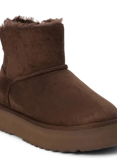 Matisse Women's Yukon Boots In Chocolate In Gold