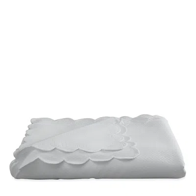 Matouk 1350 Savannah Gardens Round Tablecloth, 108 In Yellow