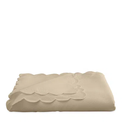 Matouk 1350 Savannah Gardens Round Tablecloth, 120 In Neutral