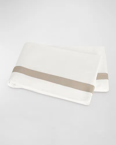 Matouk Ambrose King Flat Sheet In Bone/khaki